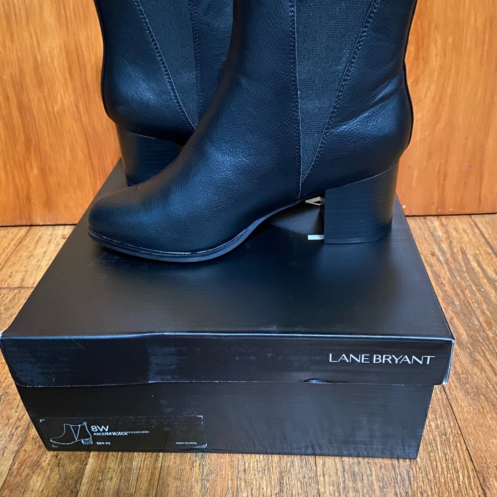 Lane Bryant Dream Cloud Side-Stretch Ankle Boot - Size 8W
